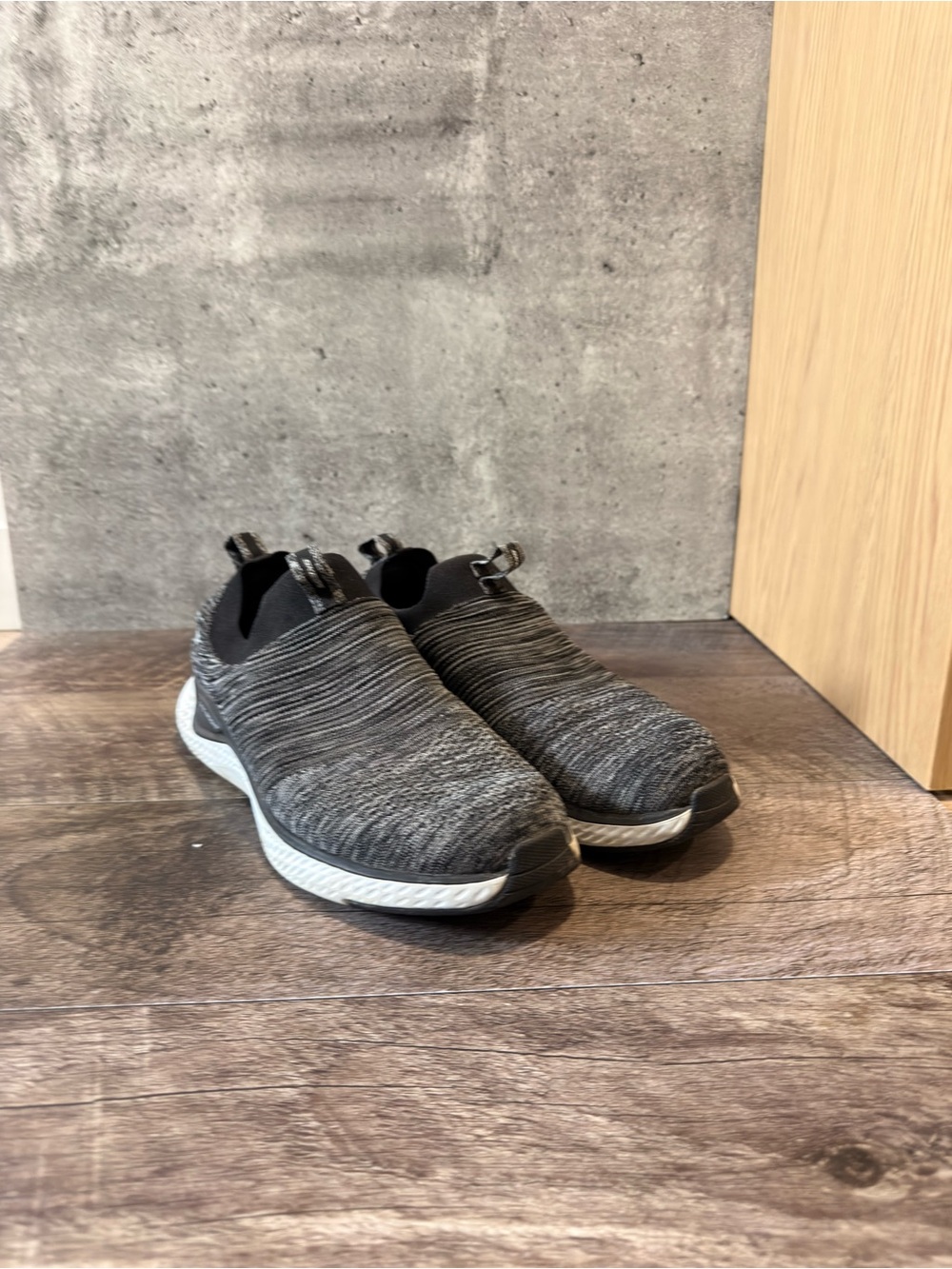 Skechers for men lite-weight